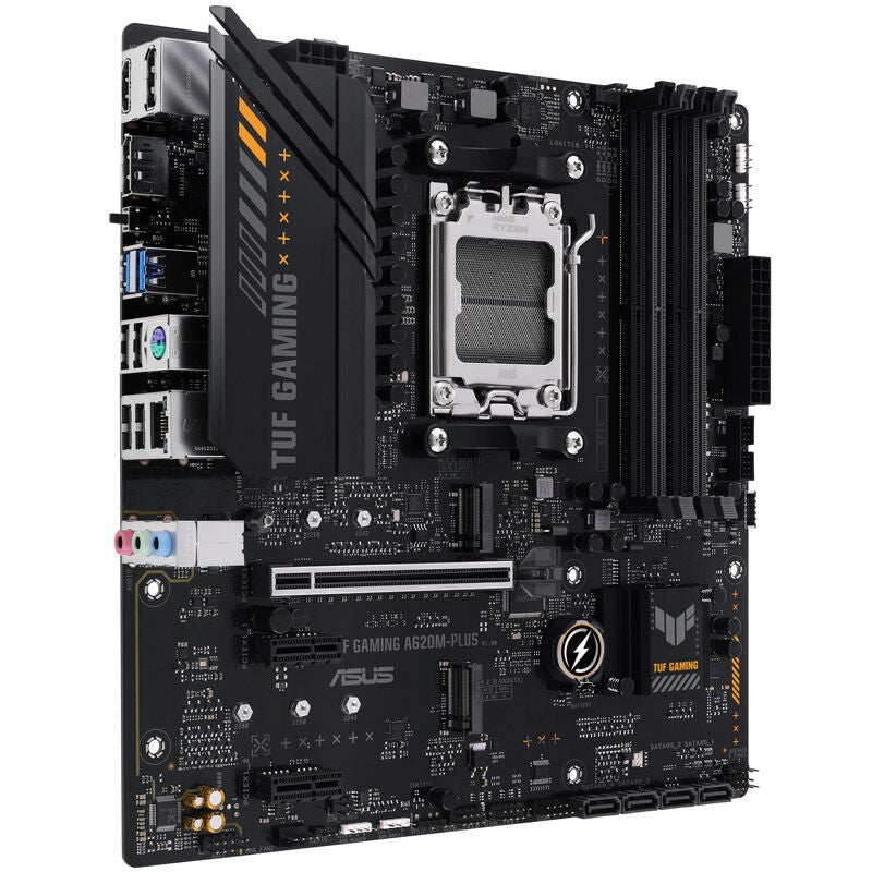 Nærbilde av ASUS TUF Gaming A620M-Plus hovedkort M.2 porter