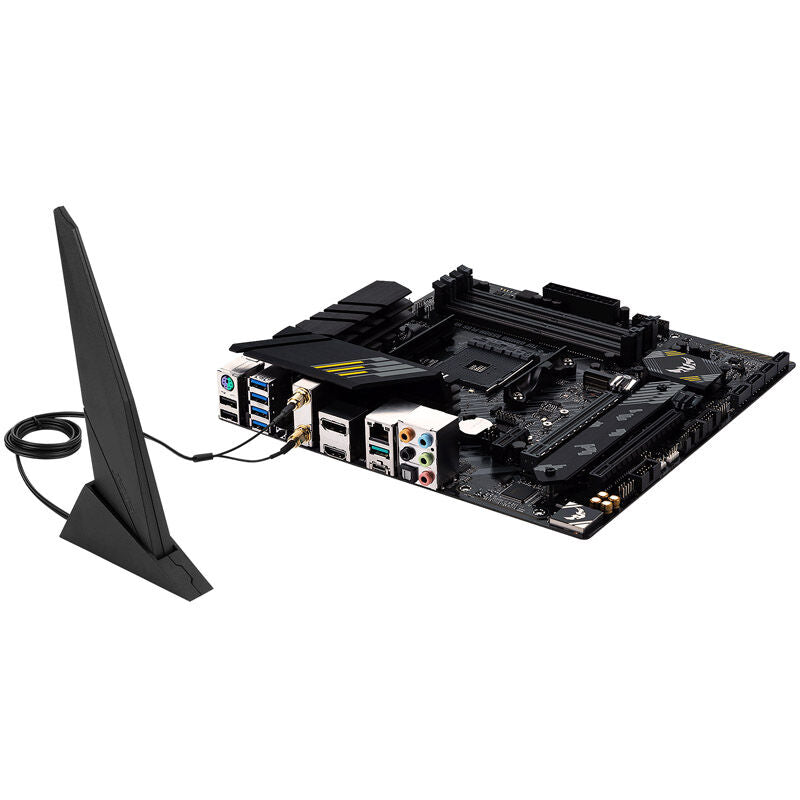 Nærbilde av PCIe-slots på ASUS TUF Gaming B550M-Plus Wi-Fi II hovedkort