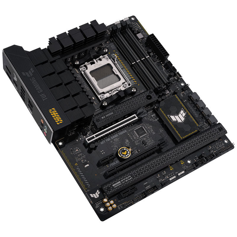 Detalj av M.2 porter på ASUS TUF Gaming B650-Plus