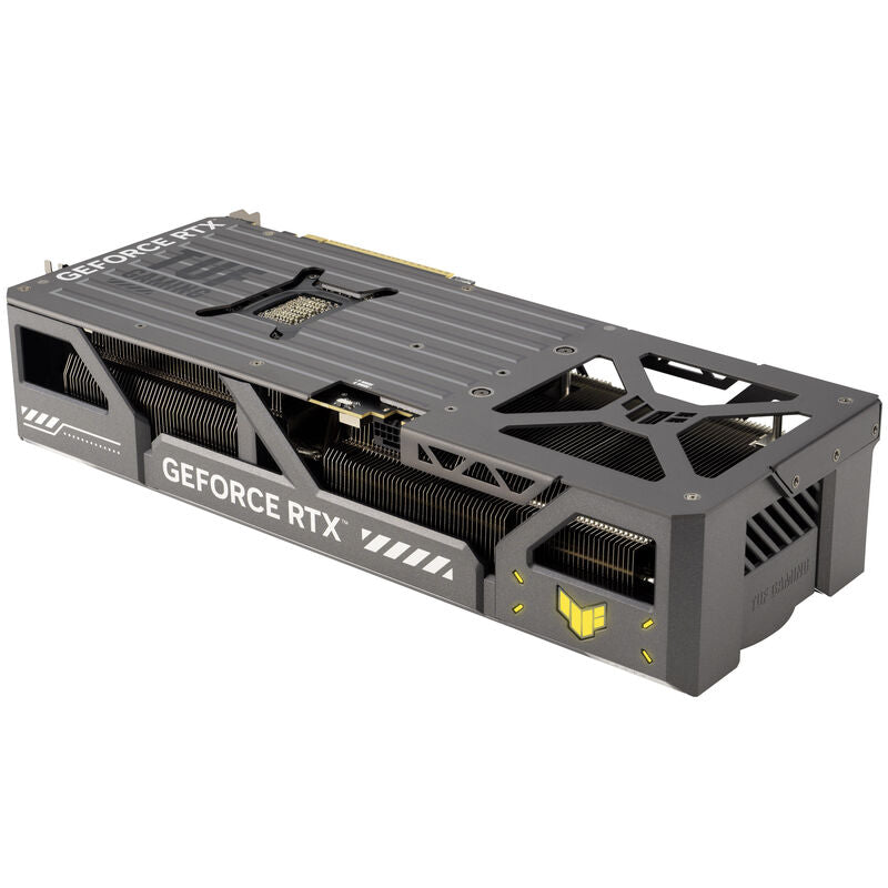 Nærbilde av RGB-belysning på ASUS TUF Gaming RTX 5080 OC