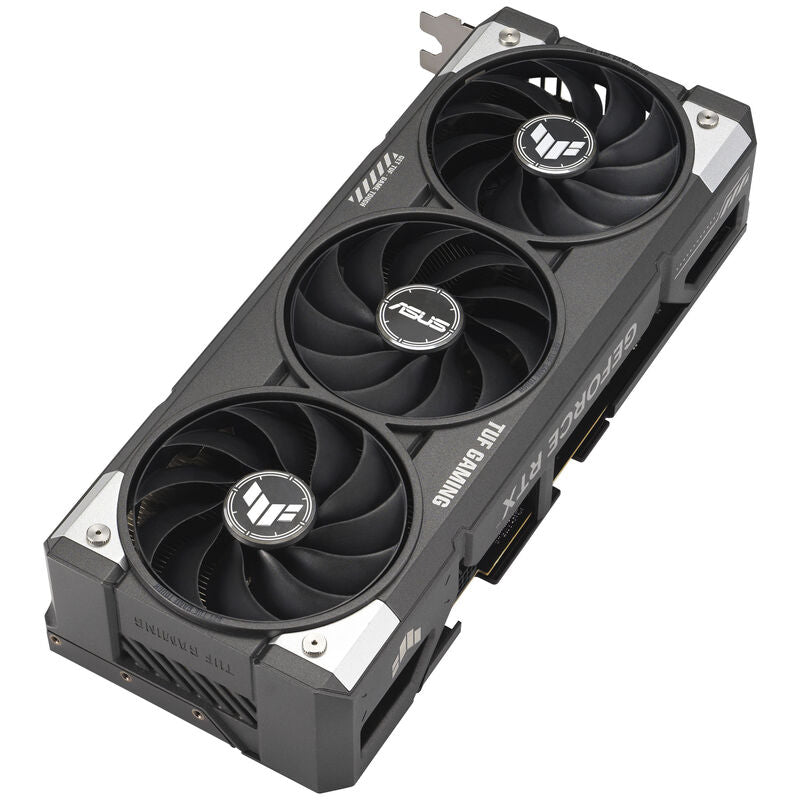 Kjøleventilatorer på ASUS TUF RTX 5060 Ti OC Edition grafikkort