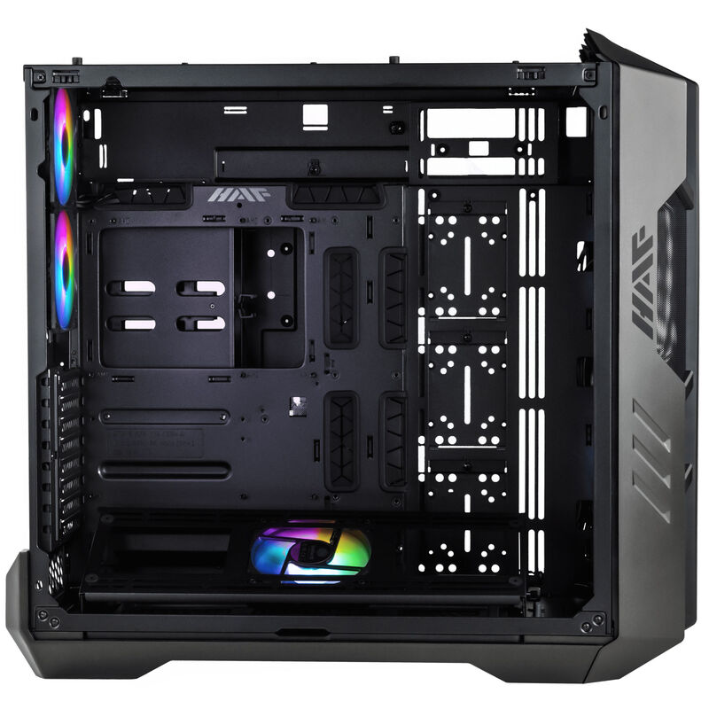 Montert Cooler Master HAF 700 fulltårn med RGB-belysning