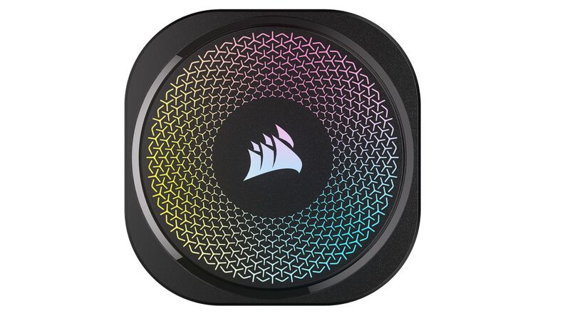 Montert Corsair iCUE LINK Titan 240 RX RGB AIO vannkjøling i PC