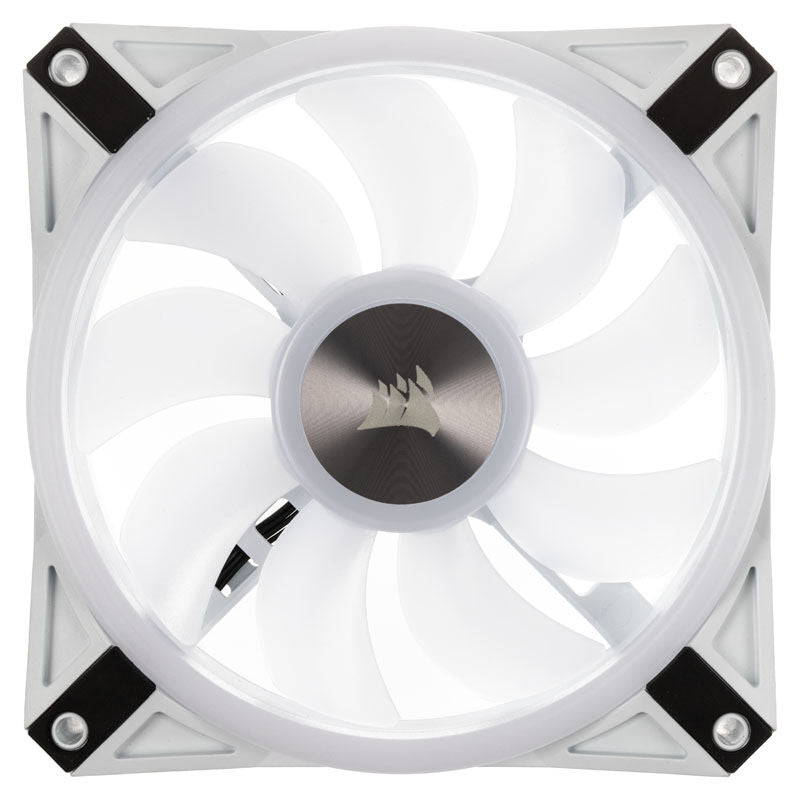 Detalj av Corsair iCUE QL120 RGB PWM vifte 120 mm hvit