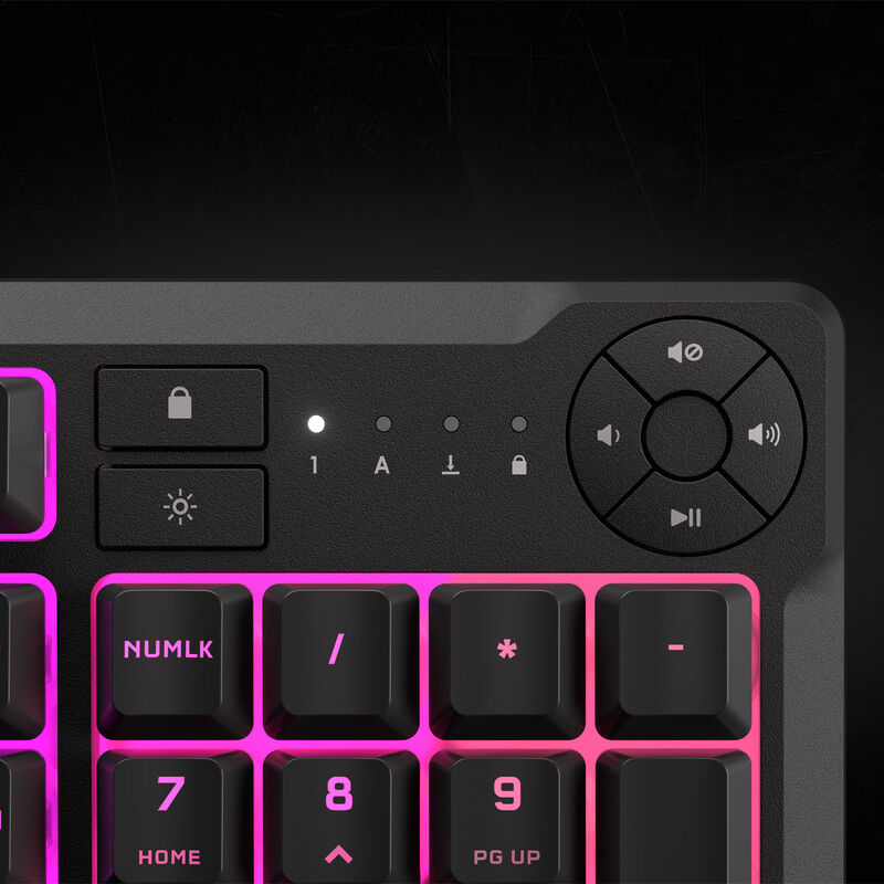 Kabelfeste og tilkobling på Corsair K55 Core RGB gamingtastatur