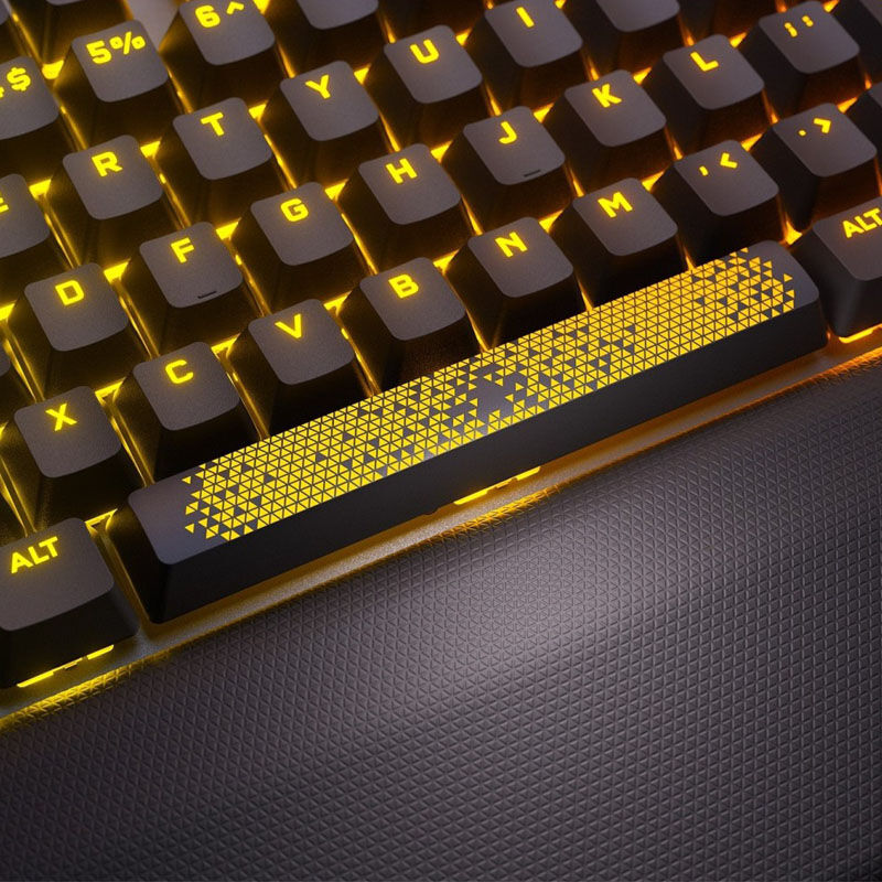 Montert Corsair K70 MAX RGB magnetisk-mekanisk gamingtastatur