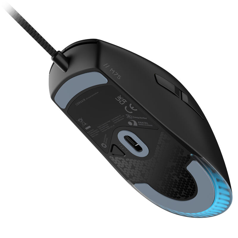 Corsair M75 Lightweight trådløs gamingmus 26K DPI svart i bruk
