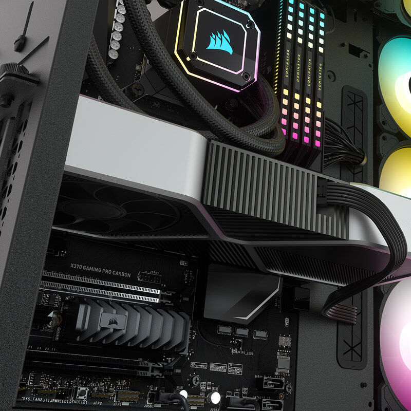 Corsair MP600 Pro XT NVMe SSD 2 TB detalj av kretskort