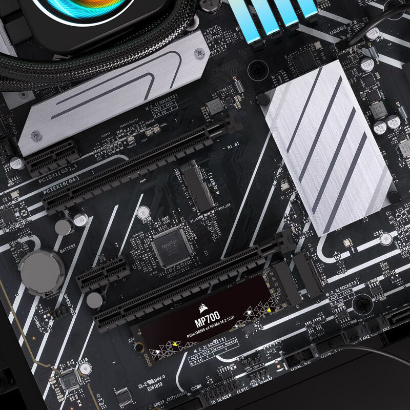Corsair MP700 NVMe SSD 1 TB PCIe 5.0 M.2 2280 med synlig chips