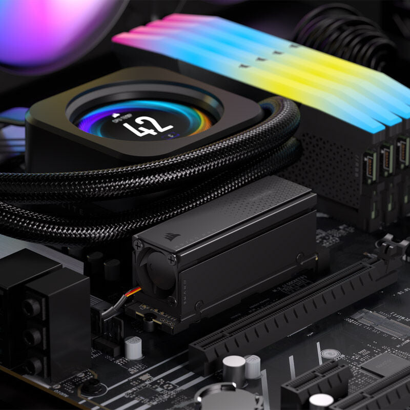 Corsair MP700 Pro NVMe SSD med emballasje