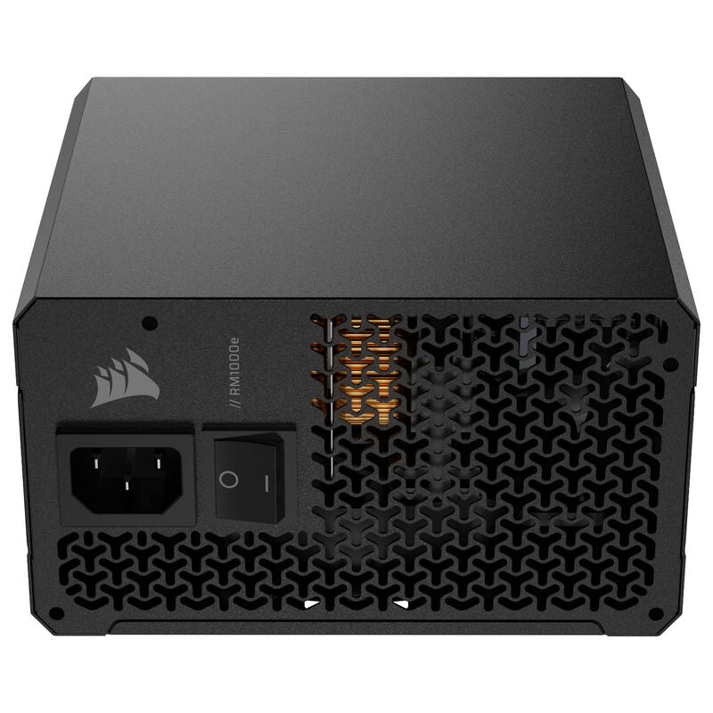 Nærbilde av Corsair RM1000e strømforsyning vifte