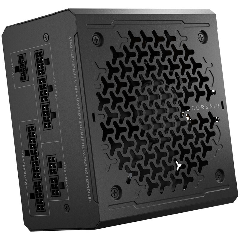 Nærbilde av Corsair RM850e 120 mm vifte i hvit strømforsyning