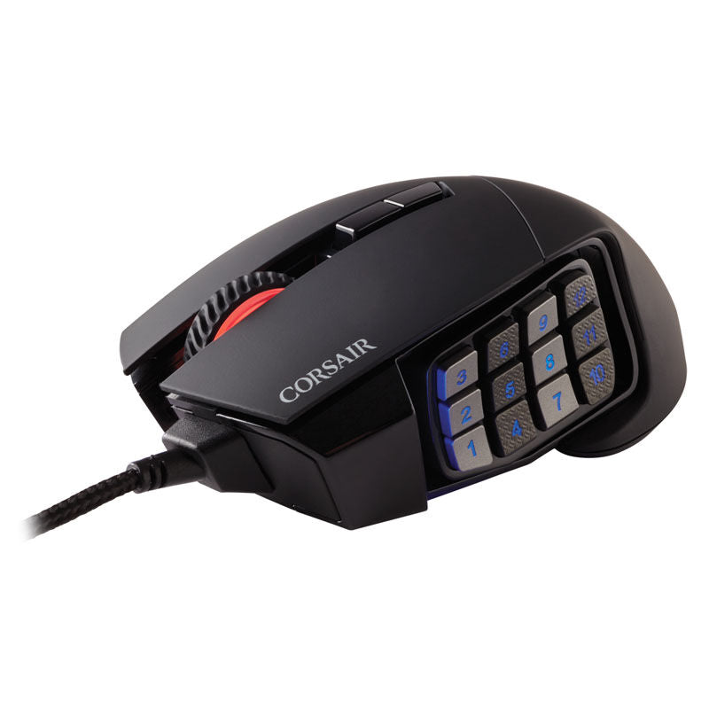 Detalj av RGB-belysning på Corsair SCIMITAR RGB ELITE