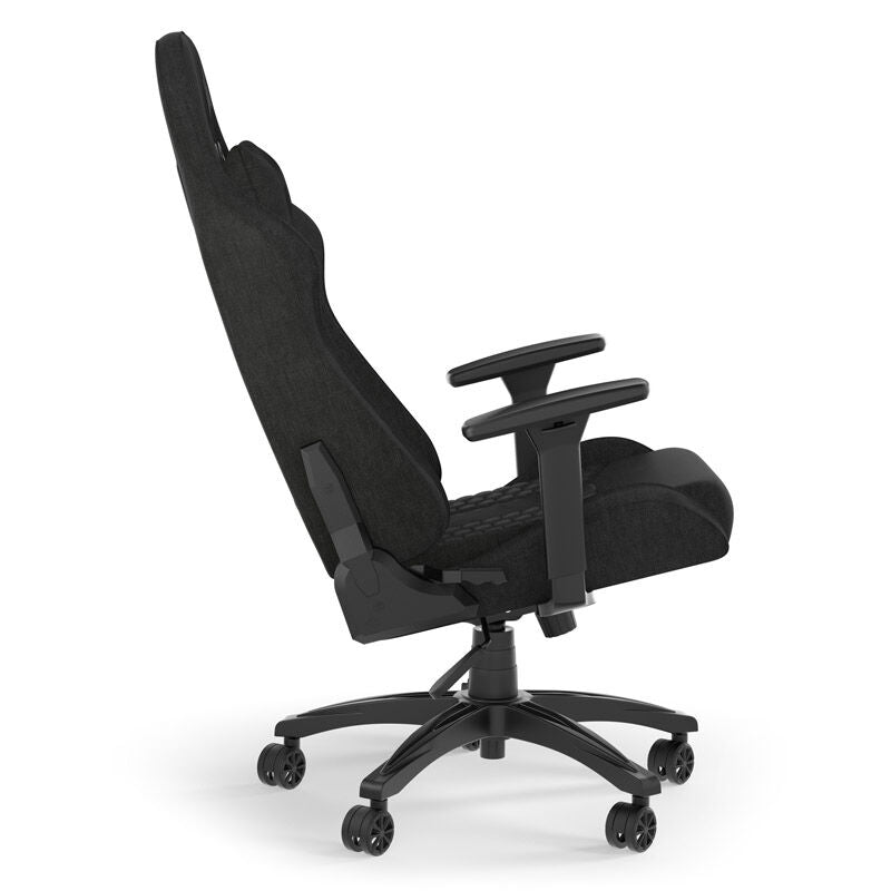 Montert Corsair TC100 Relaxed gamingstol i gamingrom
