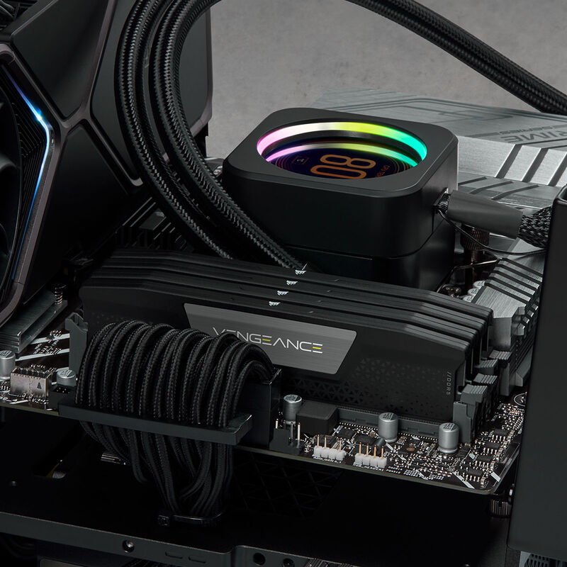 Corsair Vengeance DDR5-5200 CL38 RAM 192 GB XMP svart montert i hovedkort