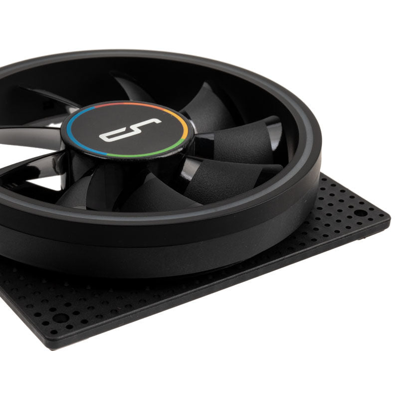 Montert Cryorig Crona S PWM ARGB vifte 3-pakning 120 mm svart i PC-kabinett
