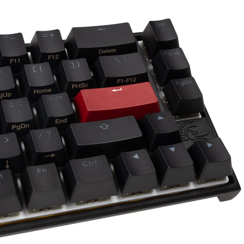 Visning av USB Type-C tilkobling på Ducky Mecha Pro SF