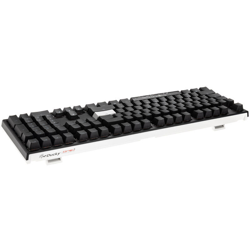 Detalj av Ducky One 2 Backlit PBT gamingtastatur RGB MX-Black svart tastaturknapper