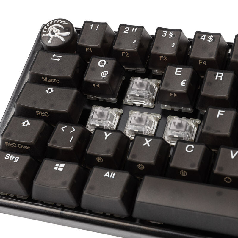 Nærbilde av Ducky One 3 Aura Black Mini gamingtastatur RGB MX-Speed-Silver keycaps