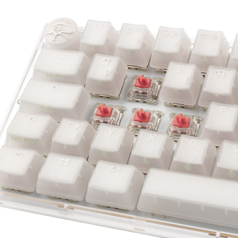 Ducky One 3 Aura White Mini gamingtastatur 60% nærbilde av USB-C port