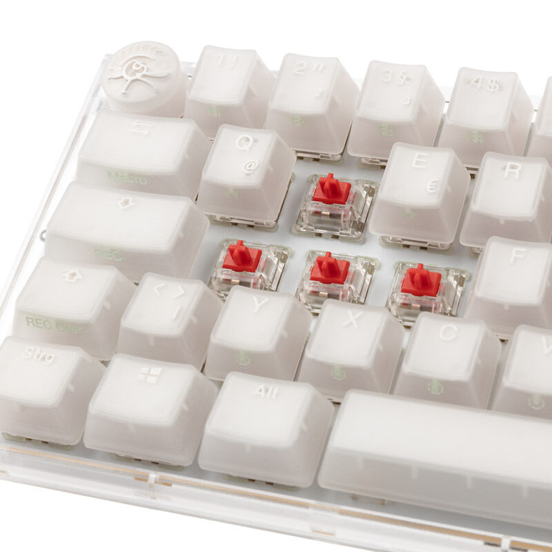 Ducky One 3 Aura White SF gamingtastatur 65% montert på skrivebord