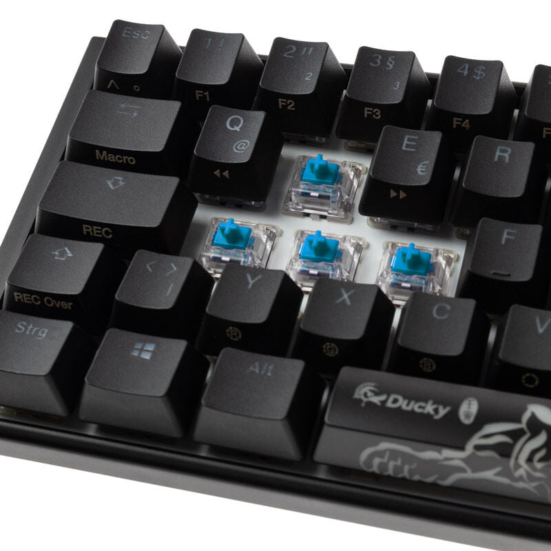 Ducky One 3 Classic Black/White Mini 60% gamingtastatur RGB MX-Blue nærbilde av brytere