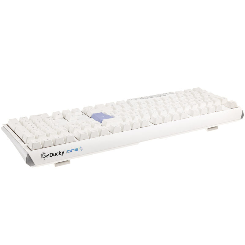 Nærbilde av Cherry MX Clear switch på Ducky One 3 Classic Pure White