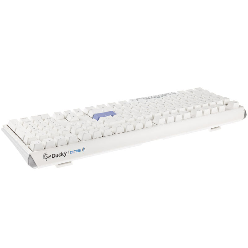 Ducky One 3 Classic Pure White nærbilde av tastaturknapper