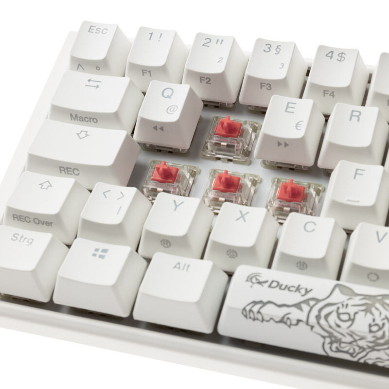 Ducky One 3 Classic Pure White SF montert og klar til bruk
