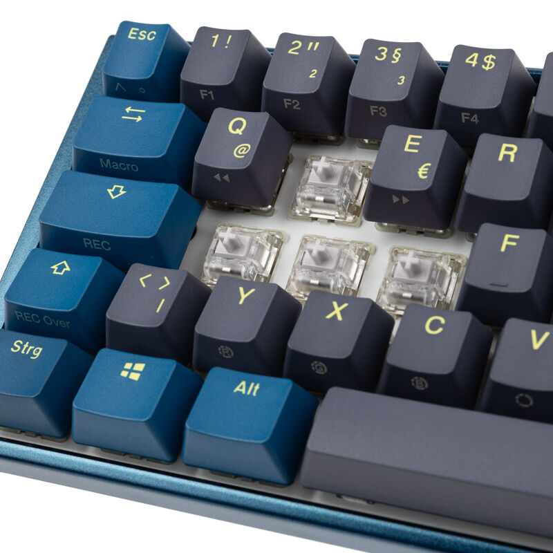 Ducky One 3 Daybreak SF gamingtastatur nærbilde av RGB-belysning