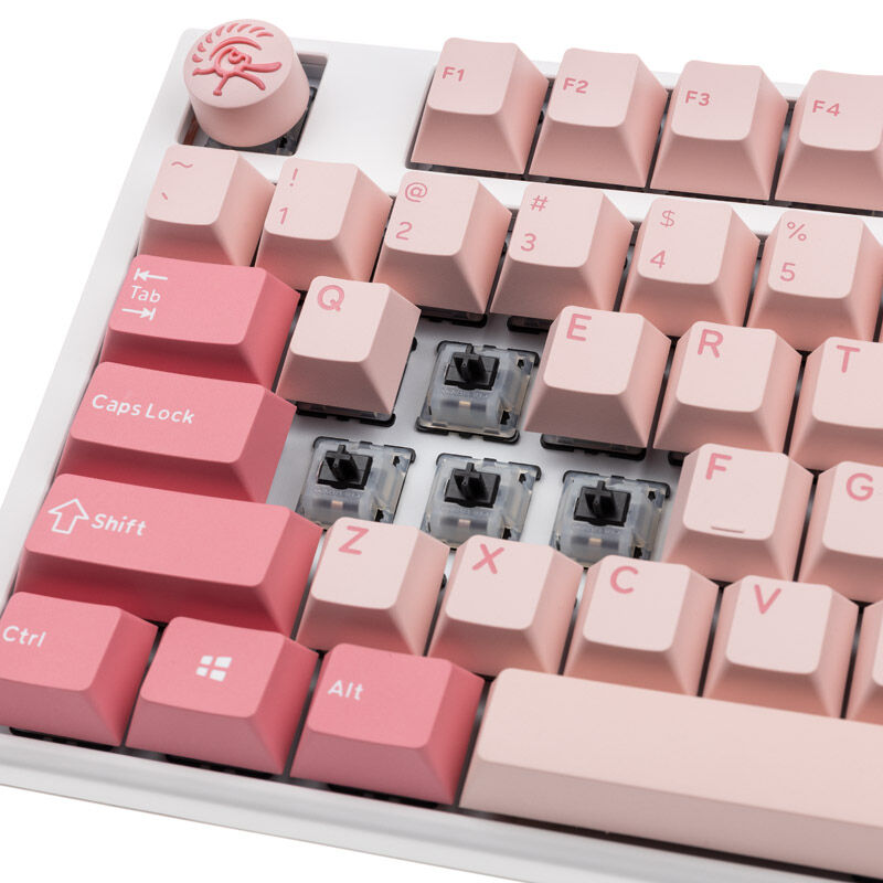 Nærbilde av PBT tastaturkapsler på Ducky One 3 Gossamer TKL Pink