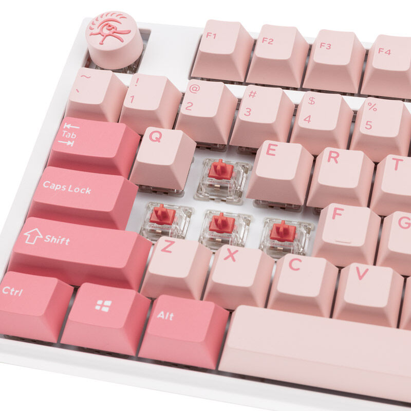 Nærbilde av Cherry MX Silent Red-switch i Ducky One 3 Gossamer TKL Pink
