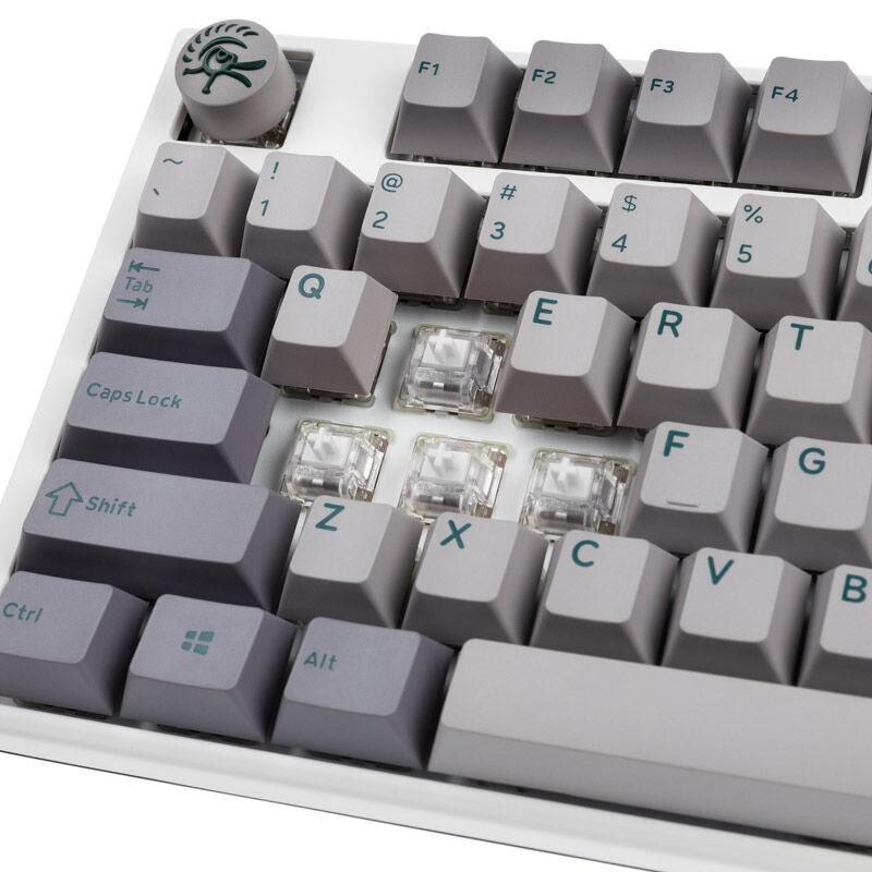 Ducky One 3 Mist Grey gamingtastatur RGB nærbilde av USB-C port