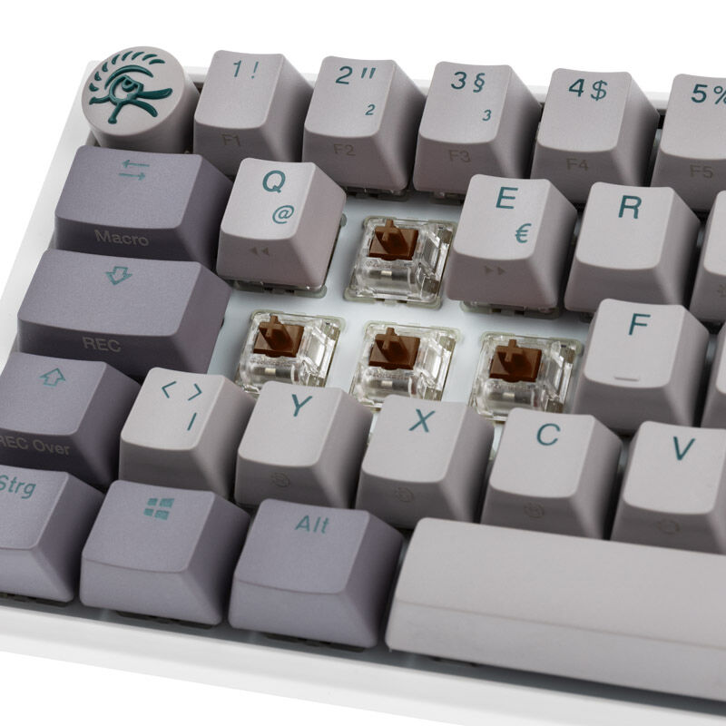 Montert Ducky One 3 Mist Grey Mini gamingtastatur 60% med USB-kabel