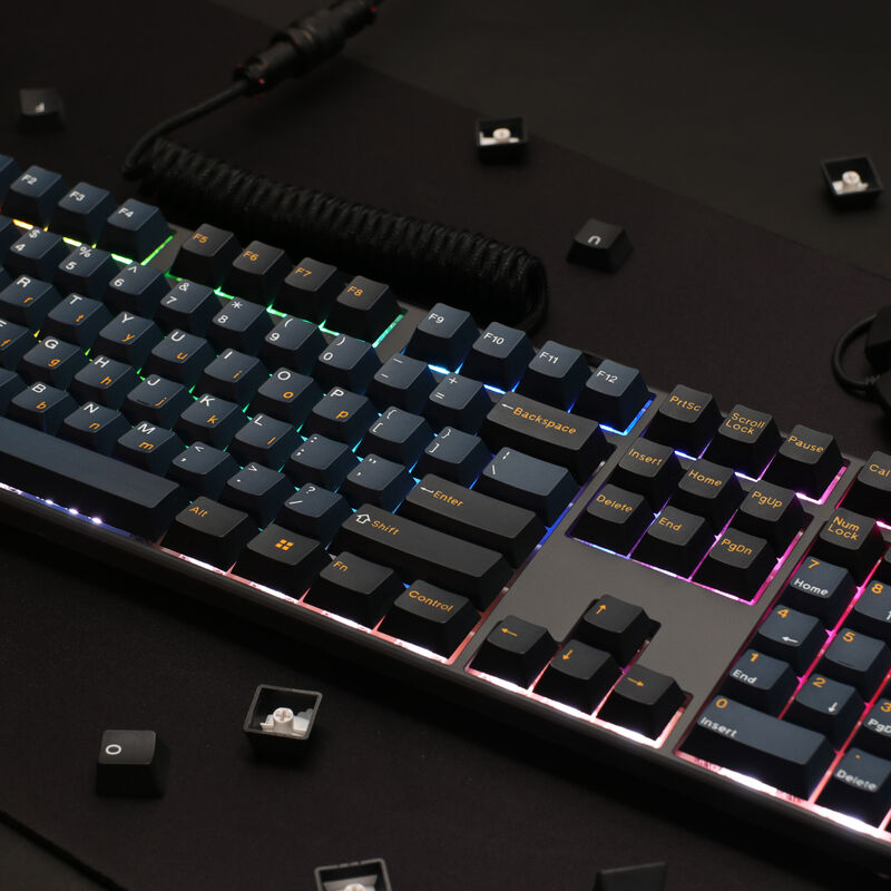 Tastaturknapper på Ducky One 3 Pro Nazca Line i RGB-lys
