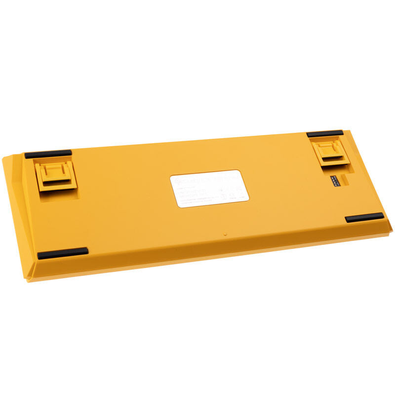 Ducky One 3 Yellow Mini gamingtastatur 60% RGB MX-Speed-Silver montert på skrivebord