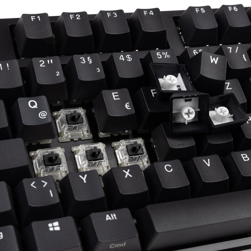 Ducky Origin gamingtastatur mekanisk Cherry MX-Black PBT nærbilde av tastaturhetter
