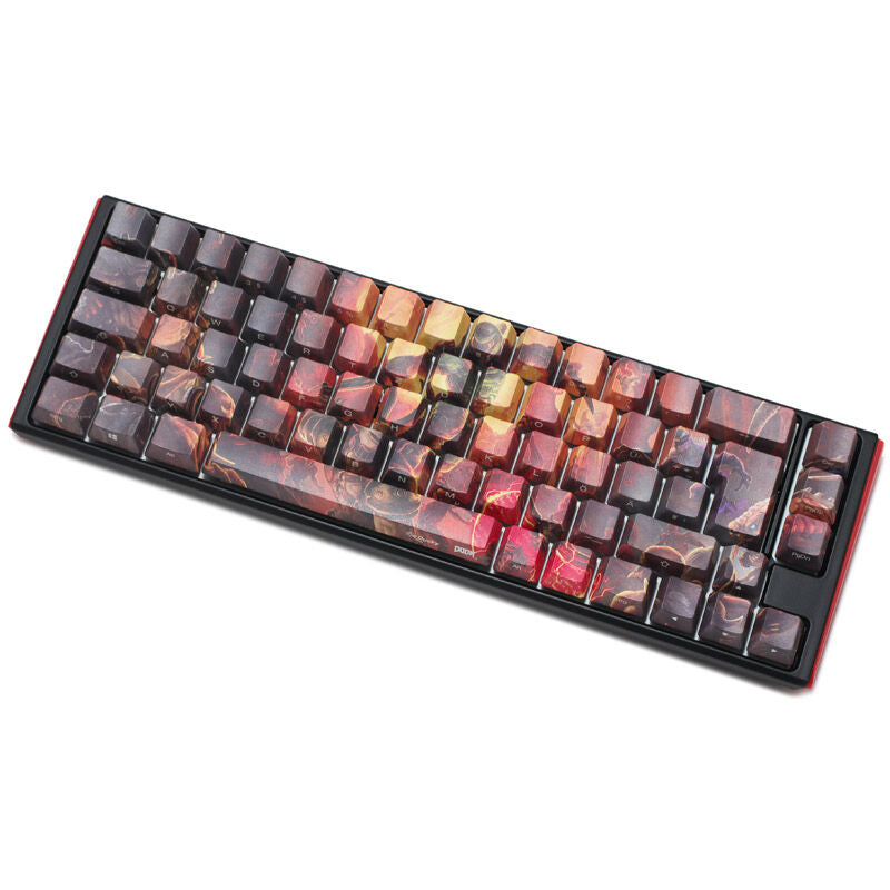 Nærbilde av Cherry MX Speed Silver-switch på Ducky x Doom One 3 SF