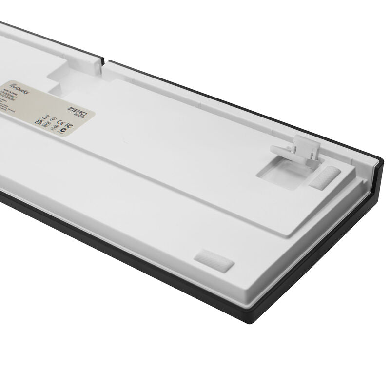 Ducky Zero 6108 Classic Black trådløs gamingtastatur med USB-C kabel