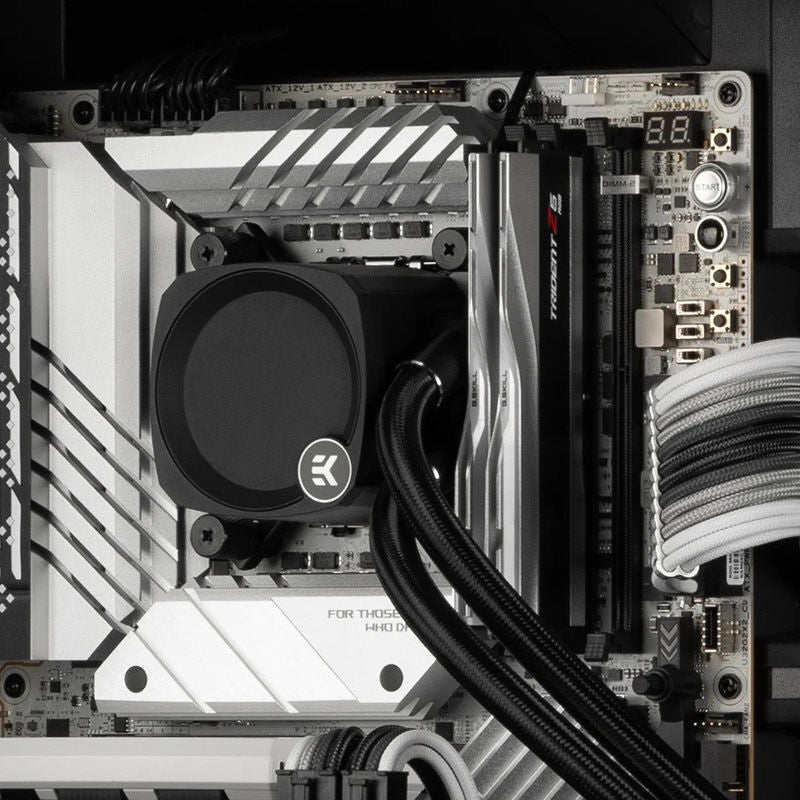 EK Water Blocks EK-Nucleus AIO CR240 Dark slanger med sleeves