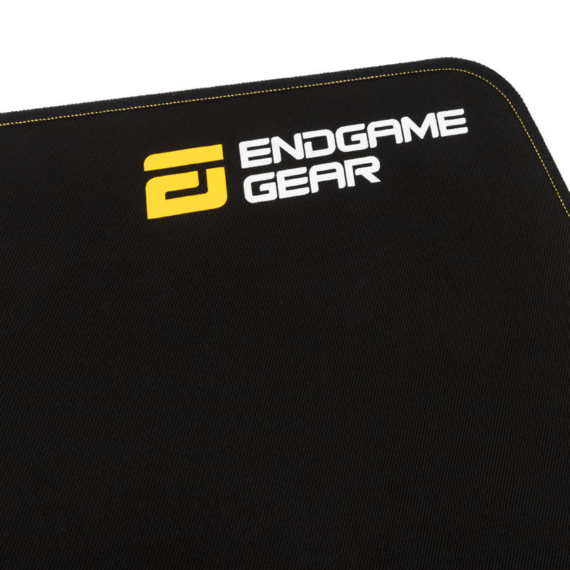Montert Endgame Gear MPX390 Cordura gamingmusematte på skrivebord