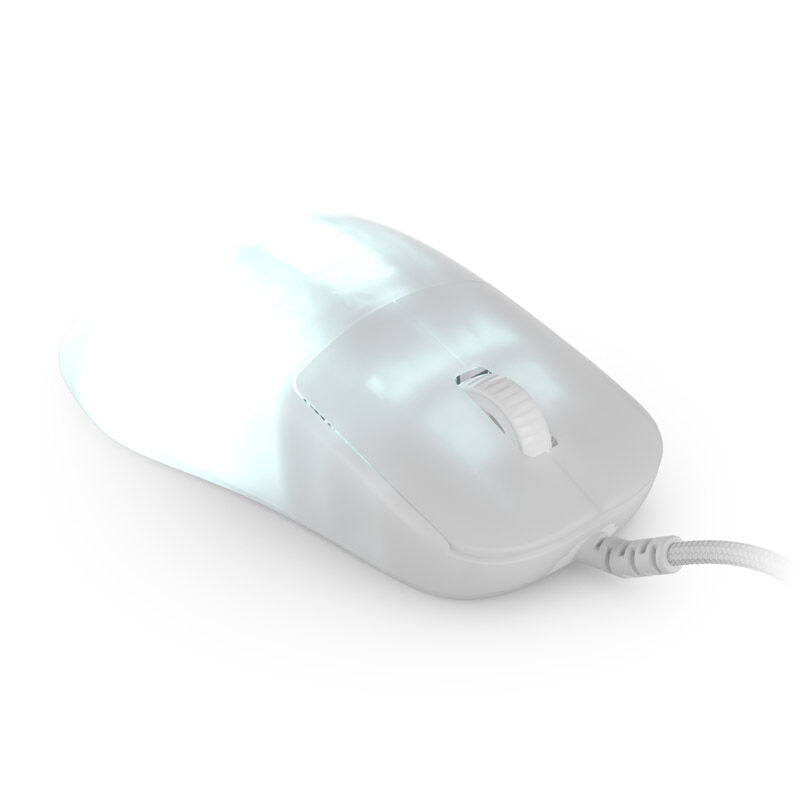 Endgame Gear OP1 RGB kablet gamingmus montert på skrivebord