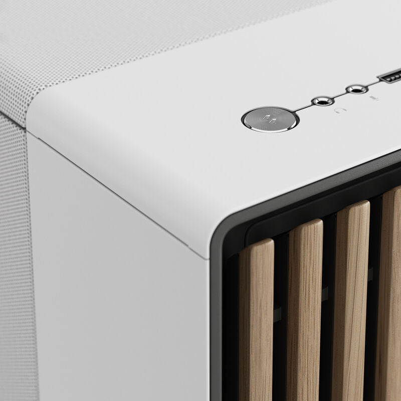 Fractal Design North XL Chalk kabinett i hvitt med tre radiatorspor