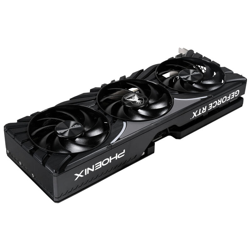 Detalj av PCIe-strømtilkobling på Gainward GeForce RTX 5070 Ti Phoenix-S GS