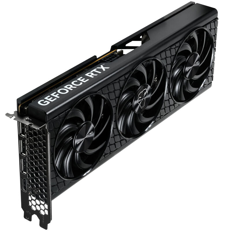 Gainward RTX 5060 Ti Python III V1 montert i PC