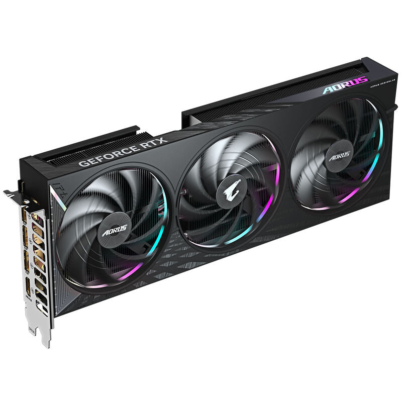 Gigabyte Aorus GeForce RTX 5060 Ti Elite med tilkoblinger synlige