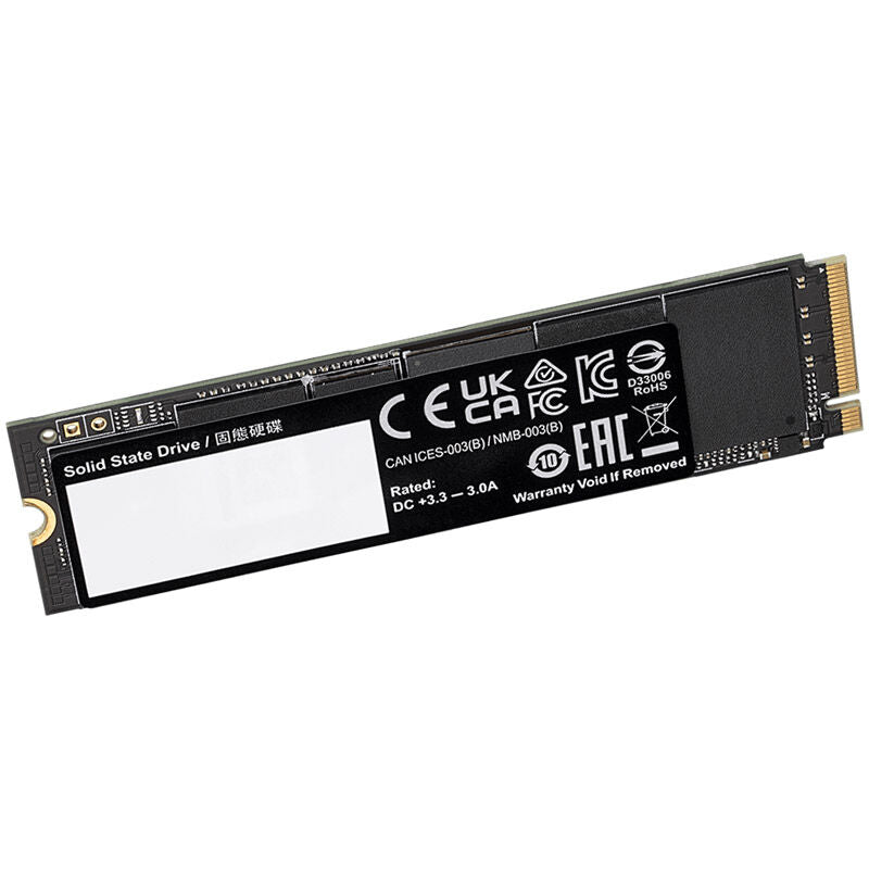 Gigabyte AORUS Gen4 7300 NVMe SSD 2 TB nærbilde av kobberkjøler