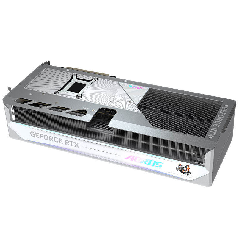 Nærbilde av RGB belysning på Gigabyte Aorus RTX 5080 Master Ice