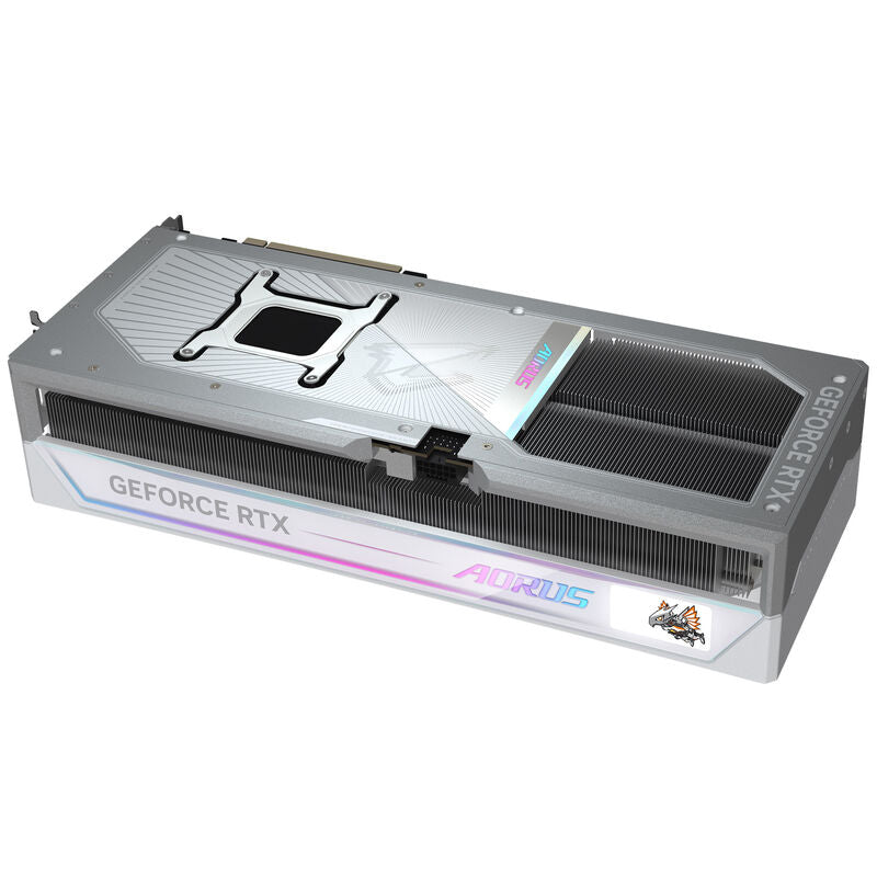 Gigabyte Aorus RTX 5090 Master Ice montert i PC