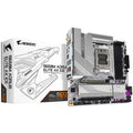Gigabyte B650M Aorus Elite AX ICE hovedkort forfra